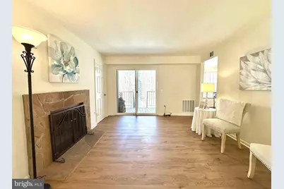 20249 Shipley Terrace #102-5C, Germantown, MD 20874 - Photo 5