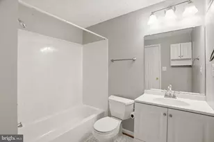 7727 Eagles Head Ct, Rockville, MD 20855 - Photo 19