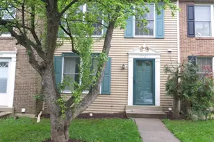 7727 Eagles Head Ct, Rockville, MD 20855 - Photo 3