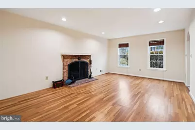 8020 Lakenheath Way, Potomac, MD 20854 - Photo 7