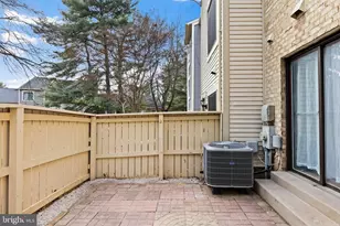 9320 Jarrett Ct, Montgomery Village, MD 20886 - Photo 17