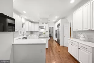 7711 Hidden Meadow Terrace, Potomac, MD 20854 - Photo 5