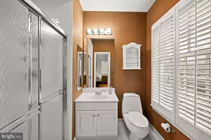 7711 Hidden Meadow Terrace, Potomac, MD 20854 - Photo 21