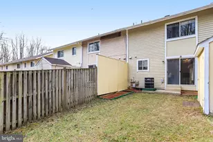 14425 Pebble Hill Ln, North Potomac, MD 20878 - Photo 11