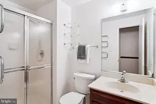 10940 Brewer House Rd, Rockville, MD 20852 - Photo 29