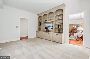 8101 Connecticut Ave, Chevy Chase, MD 20815 - Photo 17