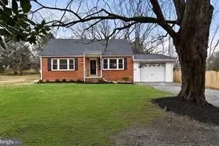 26904 Overlook St, Damascus, MD 20872 - Photo 1