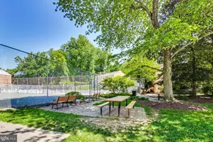 10301 Montrose Ave, Bethesda, MD 20814 - Photo 21