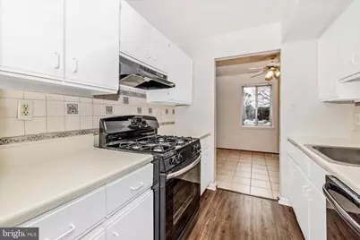 758 W Side Drive #7-G, Gaithersburg, MD 20878 - Photo 3