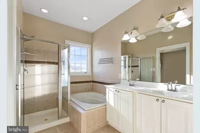 23209 Robin Song Drive, Clarksburg, MD 20871 - Photo 17