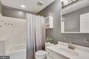 15301 Diamond Cove Terrace, Rockville, MD 20850 - Photo 17