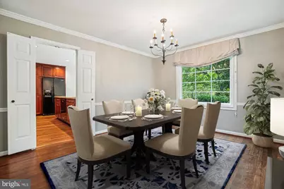 8112 Buckspark Lane E, Potomac, MD 20854 - Photo 9