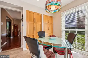 9013 Wandering Trail Dr, Potomac, MD 20854 - Photo 13