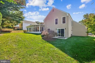 9013 Wandering Trail Dr, Potomac, MD 20854 - Photo 3