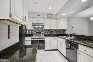 12204 Eagles Nest Ct, Germantown, MD 20874 - Photo 11