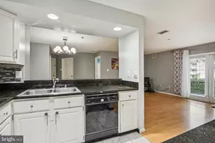 12204 Eagles Nest Ct, Germantown, MD 20874 - Photo 9