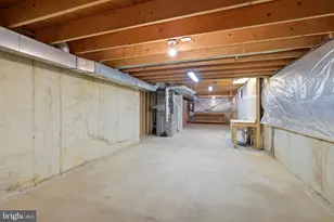 14990 DuFief Dr, Gaithersburg, MD 20878 - Photo 29