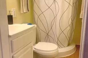 19829 Wheelwright Dr, Gaithersburg, MD 20886 - Photo 27