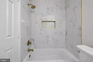 18207 Swiss Cir, Germantown, MD 20874 - Photo 17