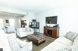 18540 Hickory Meadow Dr, Olney, MD 20832 - Photo 5