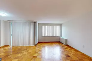 10201 Grosvenor Pl, Rockville, MD 20852 - Photo 19