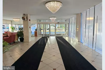 10201 Grosvenor Place #527, Rockville, MD 20852 - Photo 3