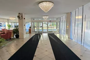 10201 Grosvenor Pl, Rockville, MD 20852 - Photo 3