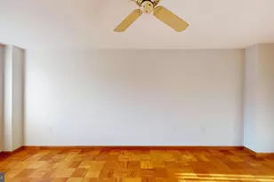 10201 Grosvenor Pl, Rockville, MD 20852 - Photo 33