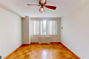 10201 Grosvenor Pl, Rockville, MD 20852 - Photo 21