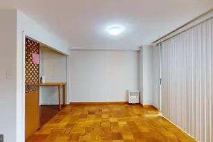 10201 Grosvenor Pl, Rockville, MD 20852 - Photo 9