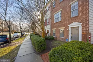 9748 Washingtonian Blvd, Gaithersburg, MD 20878 - Photo 3