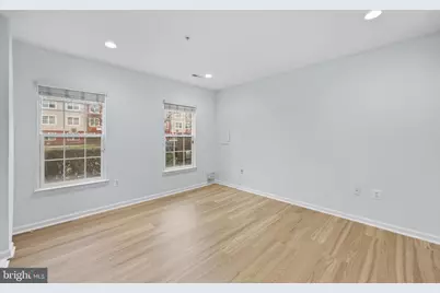 9748 Washingtonian Boulevard, Gaithersburg, MD 20878 - Photo 7