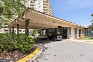 5225 Pooks Hill Rd, Bethesda, MD 20814 - Photo 5