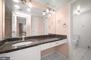 11801 Rockville Pik, Rockville, MD 20852 - Photo 23