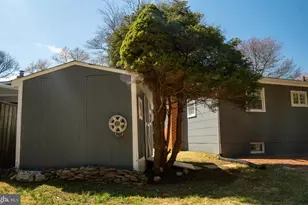 13020 St Charles Pl, Rockville, MD 20853 - Photo 39