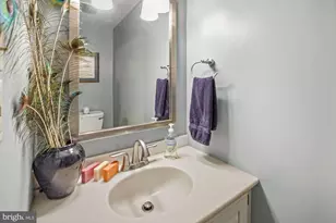 6902 Tilden Ln, North Bethesda, MD 20852 - Photo 49