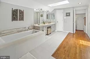 6902 Tilden Ln, North Bethesda, MD 20852 - Photo 51