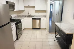 884 Quince Orchard Blvd, Gaithersburg, MD 20878 - Photo 3