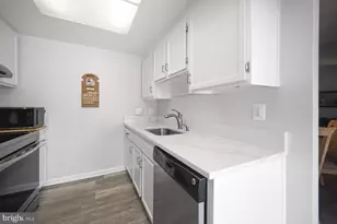 3202 Ludham Dr, Silver Spring, MD 20906 - Photo 11