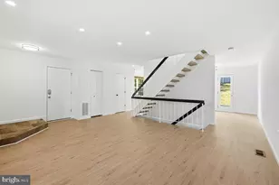 26 Neerwinder Ct, Germantown, MD 20874 - Photo 5