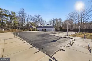 26 Neerwinder Ct, Germantown, MD 20874 - Photo 37