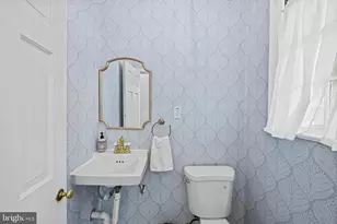 9633 W Bexhill Dr, Kensington, MD 20895 - Photo 15