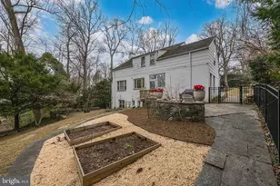 9633 W Bexhill Dr, Kensington, MD 20895 - Photo 33