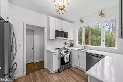 9633 W Bexhill Drive, Kensington, MD 20895 - Photo 11