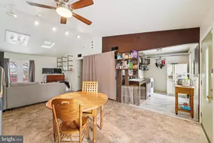 8213 Shady Spring Dr, Gaithersburg, MD 20877 - Photo 11