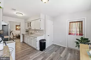 19900 Appledowre Cir, Germantown, MD 20876 - Photo 9