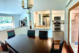 9808 Forest Grove Dr, Silver Spring, MD 20902 - Photo 5