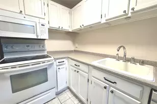 18237 Swiss Cir, Germantown, MD 20874 - Photo 9