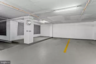 4601 N Park Ave, Chevy Chase, MD 20815 - Photo 19