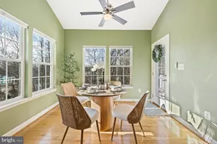 23004 Sycamore Farm Dr, Clarksburg, MD 20871 - Photo 17